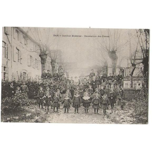 Dax institut moderne récréation des eleves