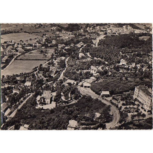 Var (83) - La Croix-Valmer, CPM, vue générale, en N&B, bords crénelés