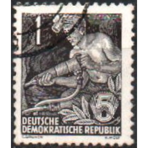 Allemagne (RDA) 1953 - Plan quinquennal : mineur - YT 148 °