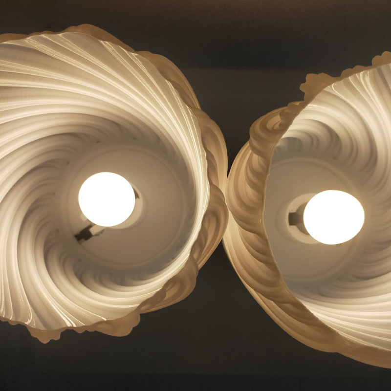 Deux Lampes de chevet ou de salon modernes raffinées