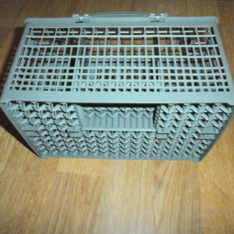 1 PANIER UNIVERSEL POUR LAVE VAISSELLE 12 couverts / NEUF